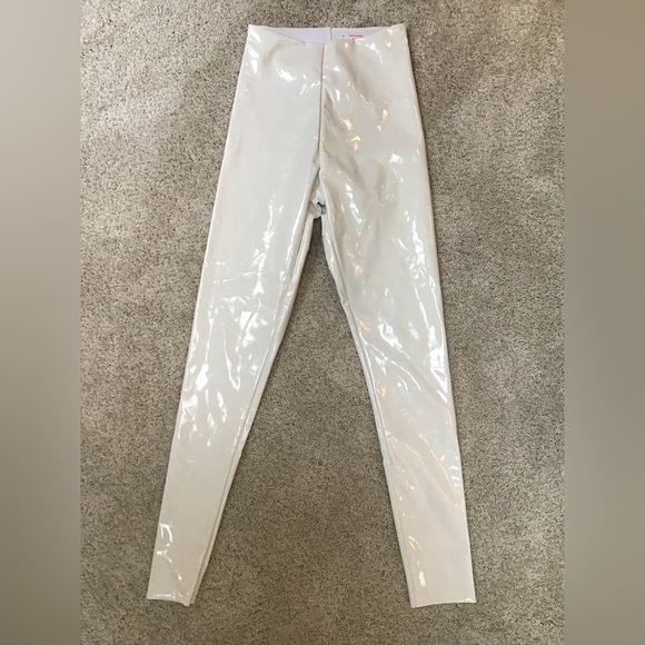 COMMANDO Control Top Faux Patent Leather Leggings | Porcelain | Size XS - Picture 9 of 10